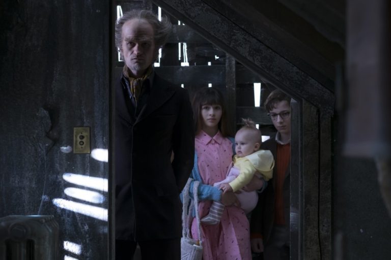 A Series of Unfortunate Events Season 1 Review ⋆